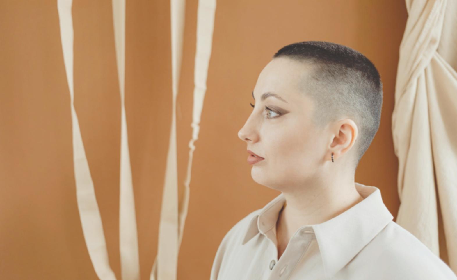 Dettaglio strumenti professionali per styling maschile